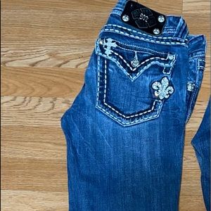 Woman’s miss me jeans size 28